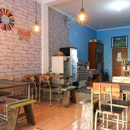 Balini 9 Hostel Denpasar Eksteriør billede