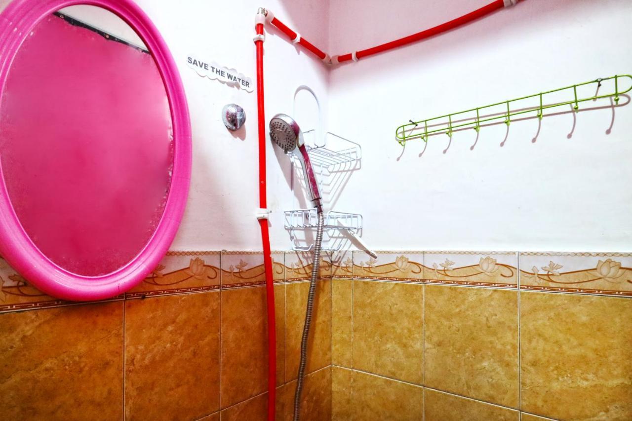 Balini 9 Hostel Denpasar Eksteriør billede