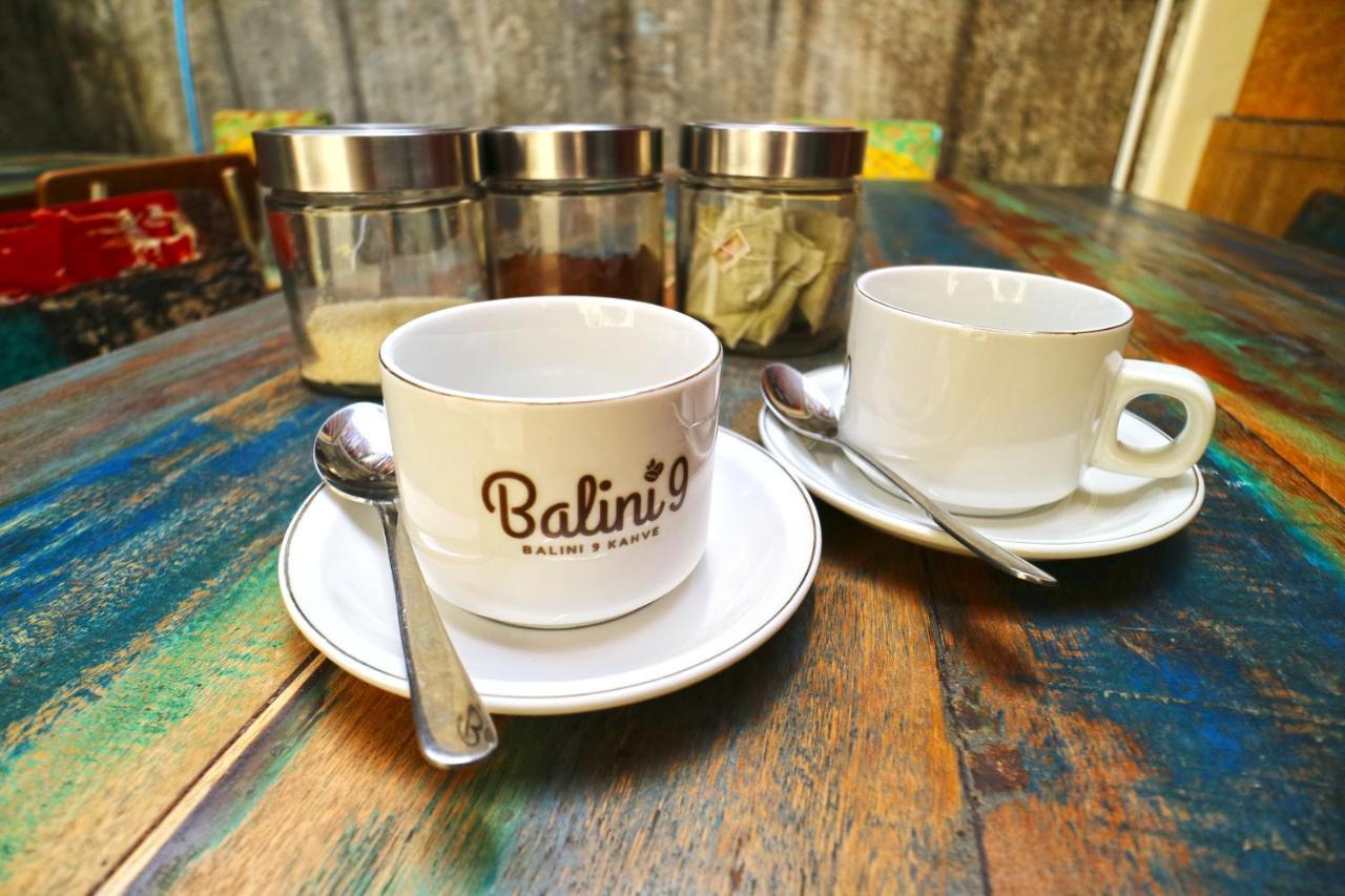 Balini 9 Hostel Denpasar Eksteriør billede