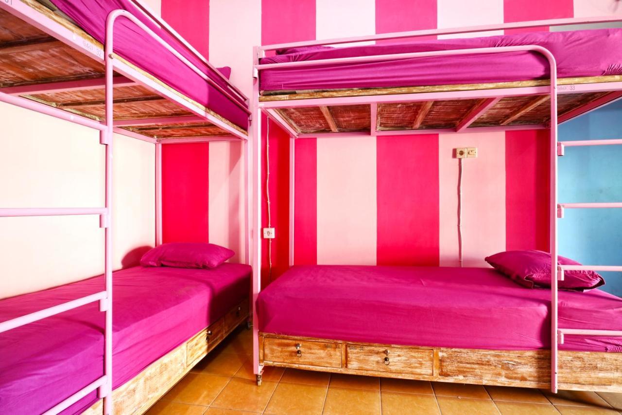 Balini 9 Hostel Denpasar Eksteriør billede