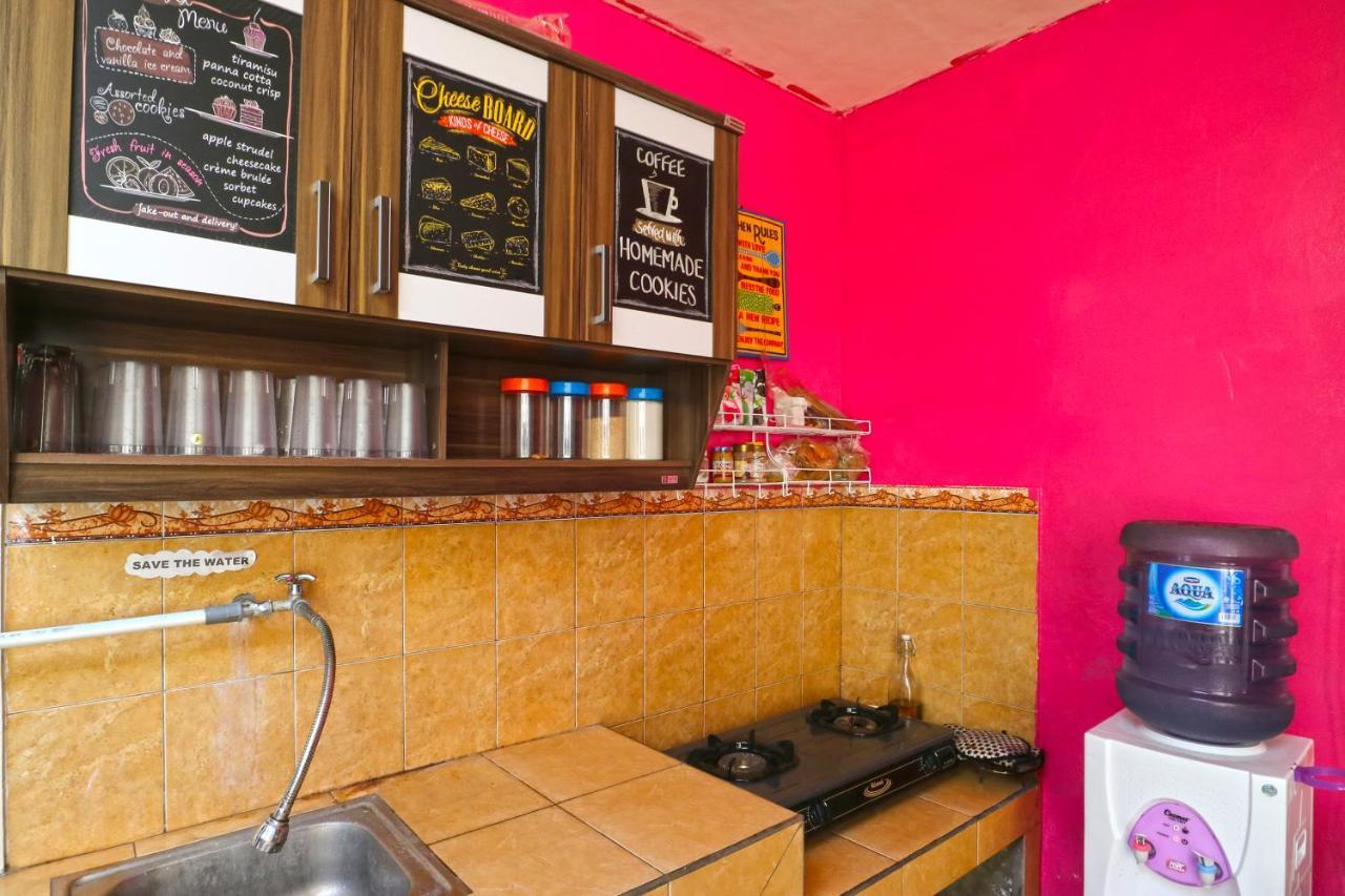 Balini 9 Hostel Denpasar Eksteriør billede