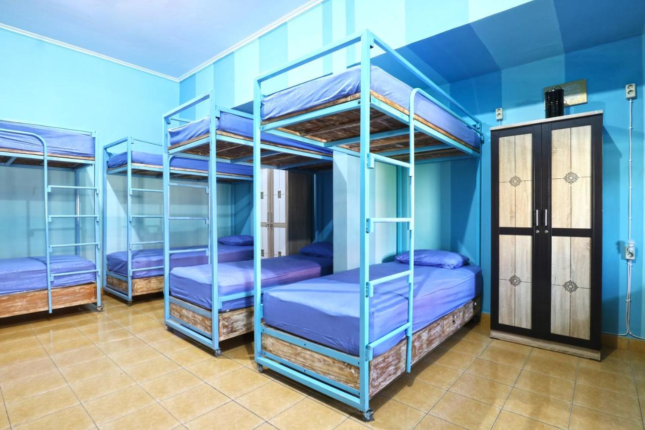 Balini 9 Hostel Denpasar Eksteriør billede