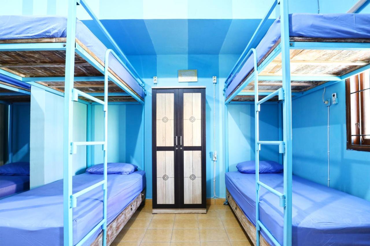 Balini 9 Hostel Denpasar Eksteriør billede