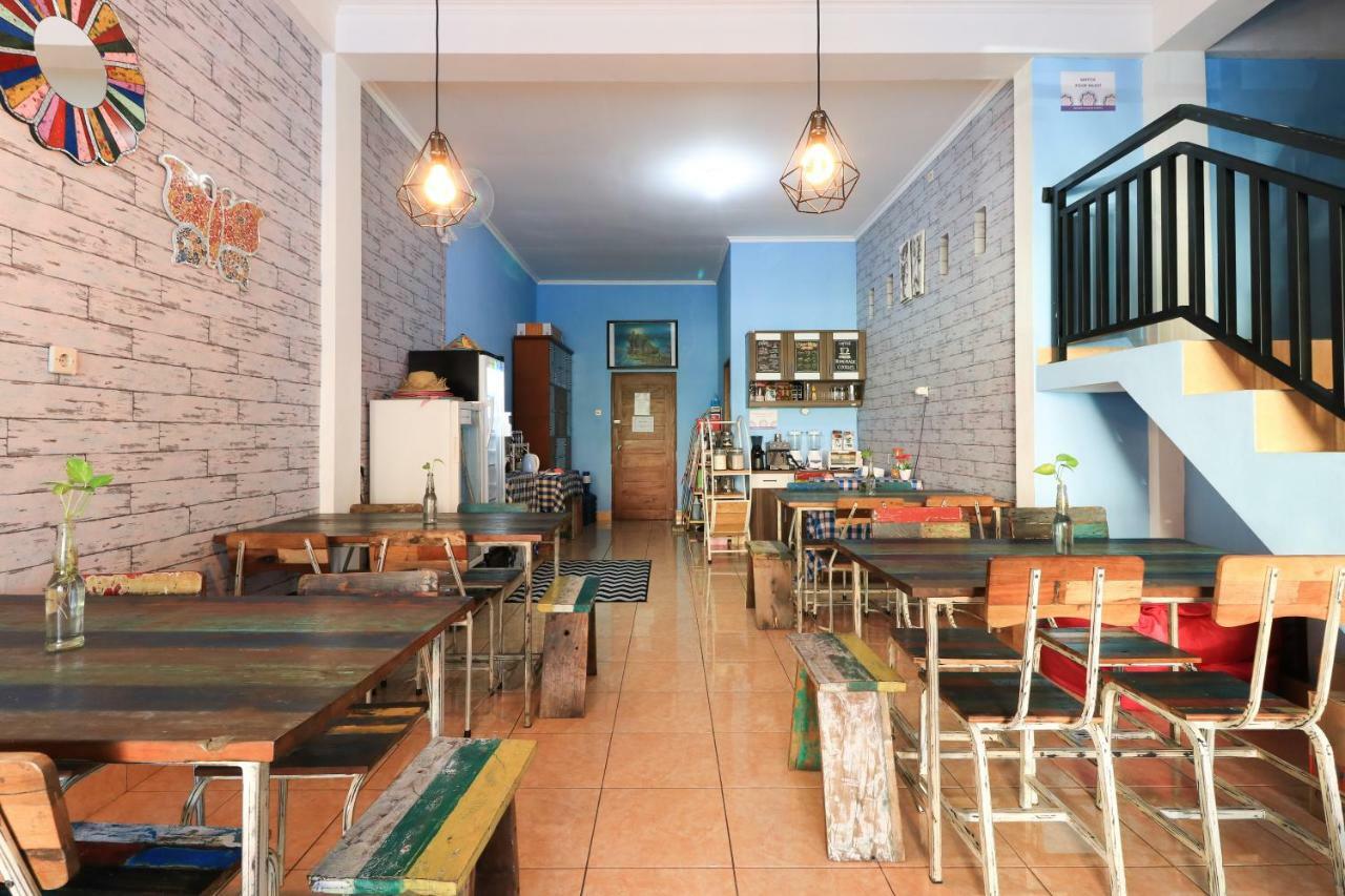 Balini 9 Hostel Denpasar Eksteriør billede